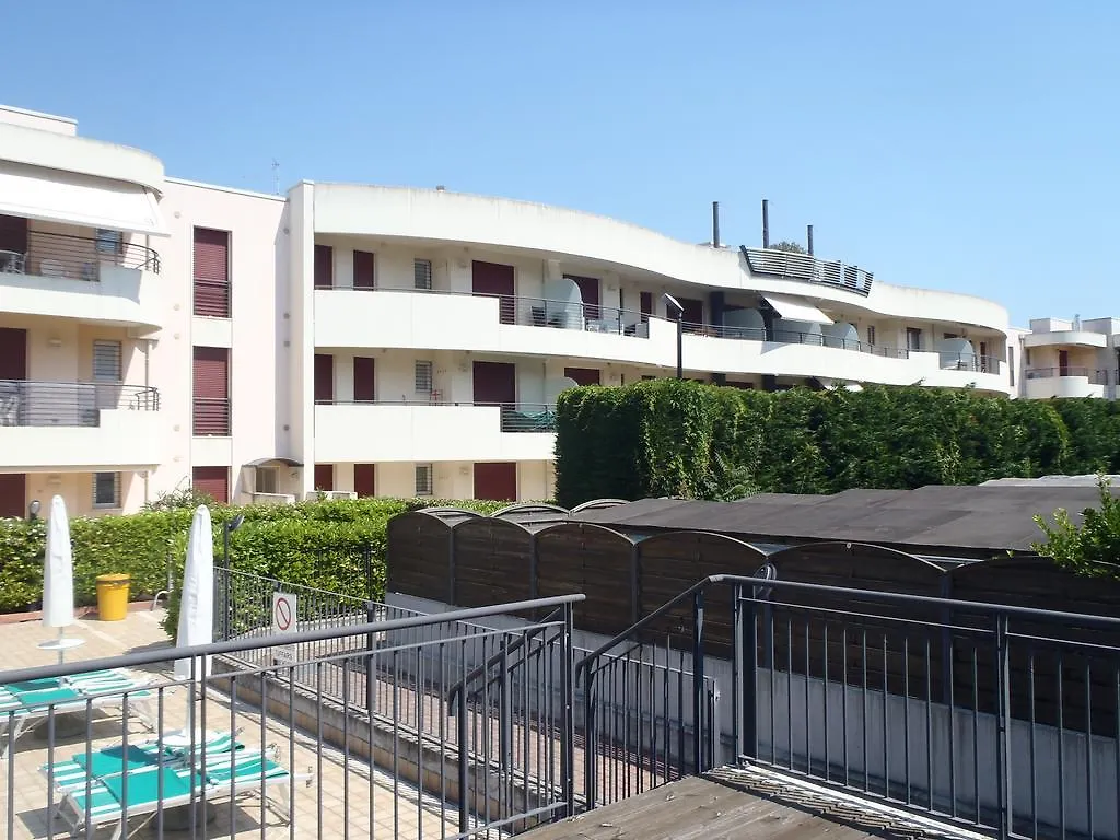 Residence Aurora Park Lido di Jesolo 0*,