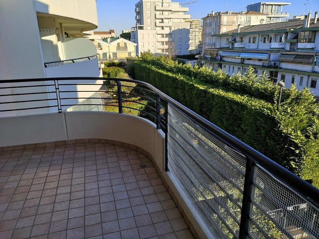 Residence Aurora Park Lido di Jesolo Apartment